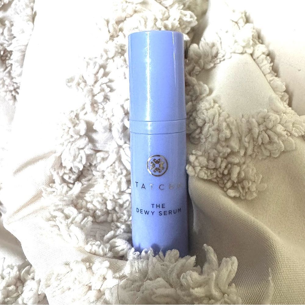 Tatcha The Dewy Serum in Light Purple